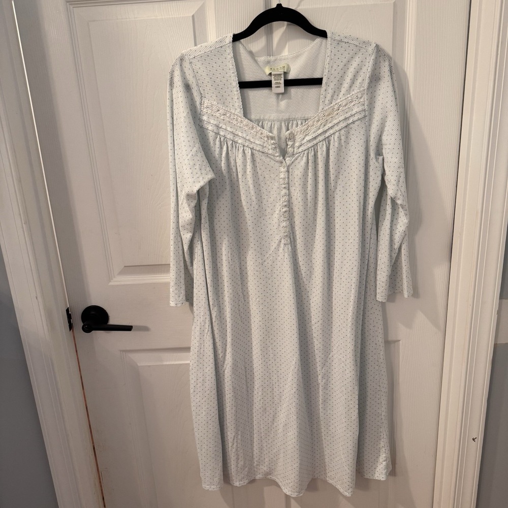 Bloom nightgown Women's‎ Large Light Blue Full Long Dots Cottagecore Trad Wife
